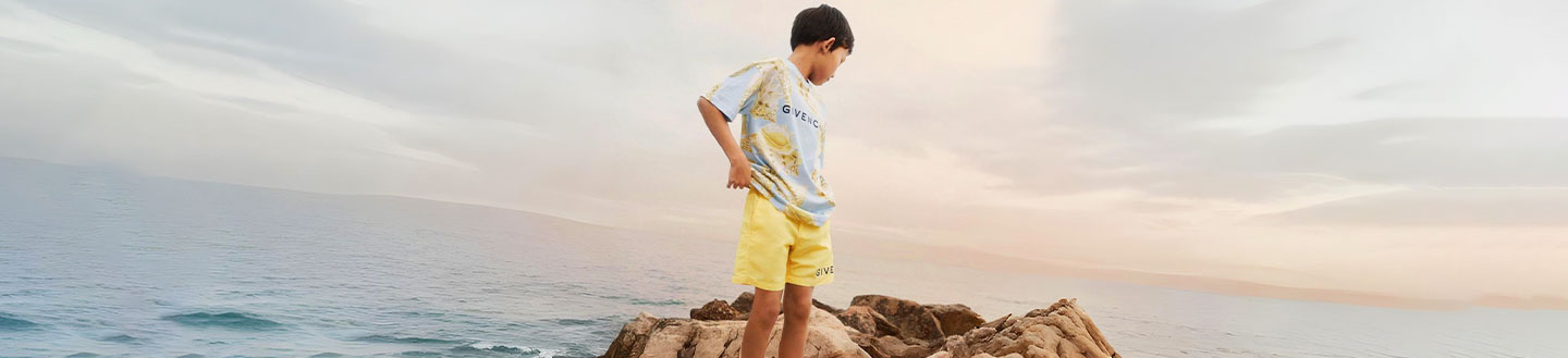 GIVENCHY