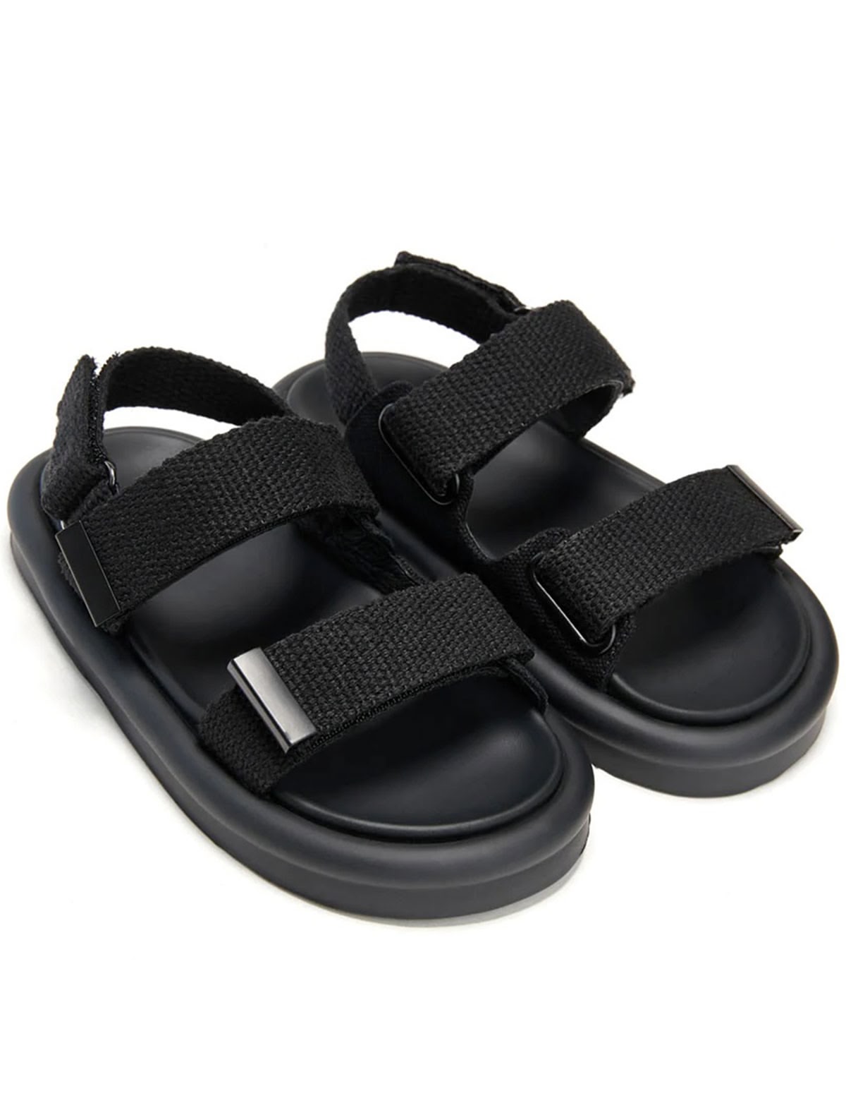 Чёрные сандалии