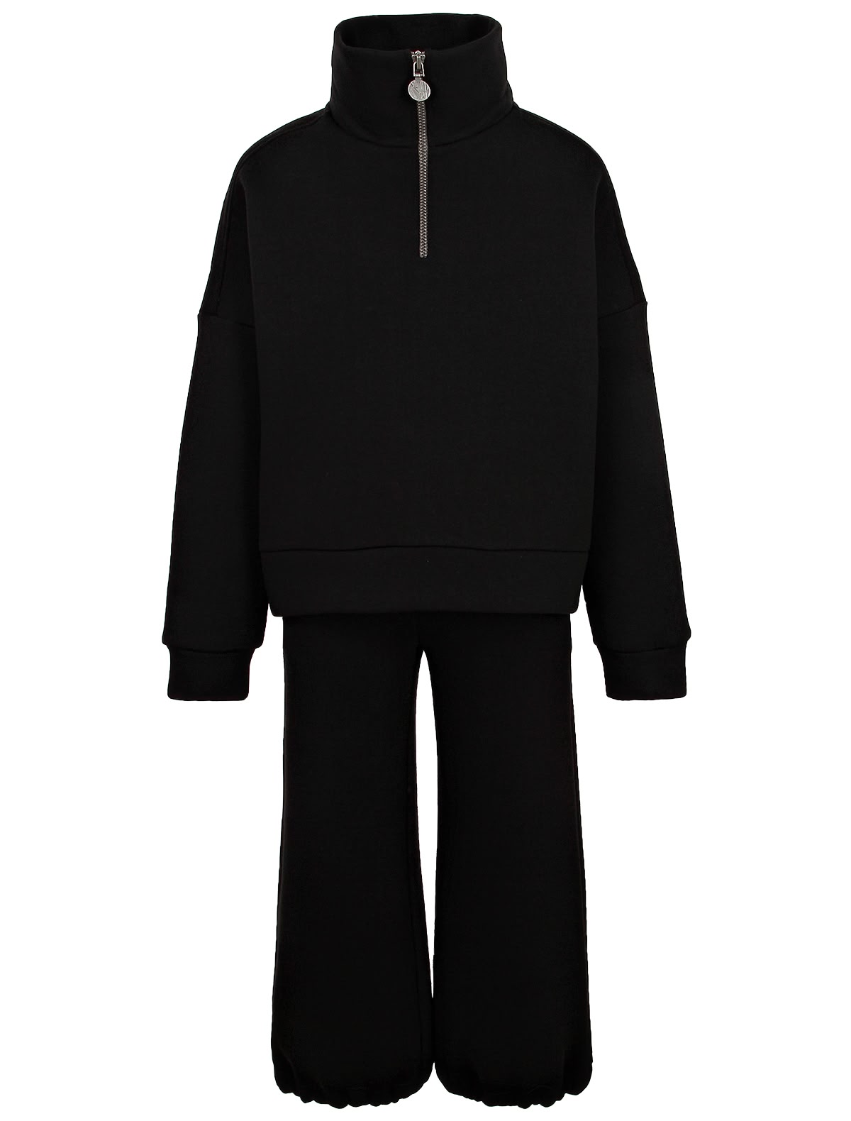 Спортивный костюм из толстовки и брюк