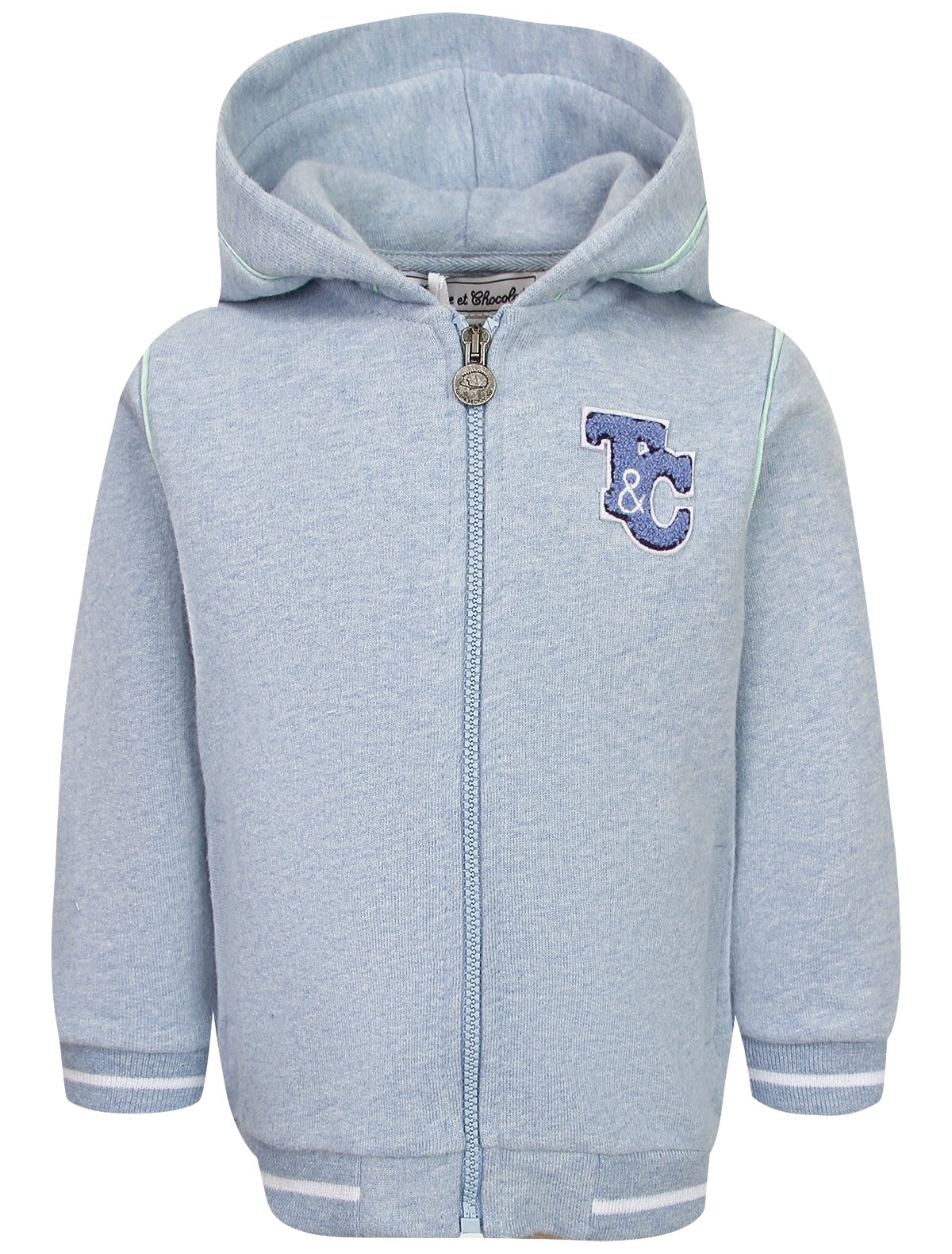 Светло-голубая толстовка с нашивкой