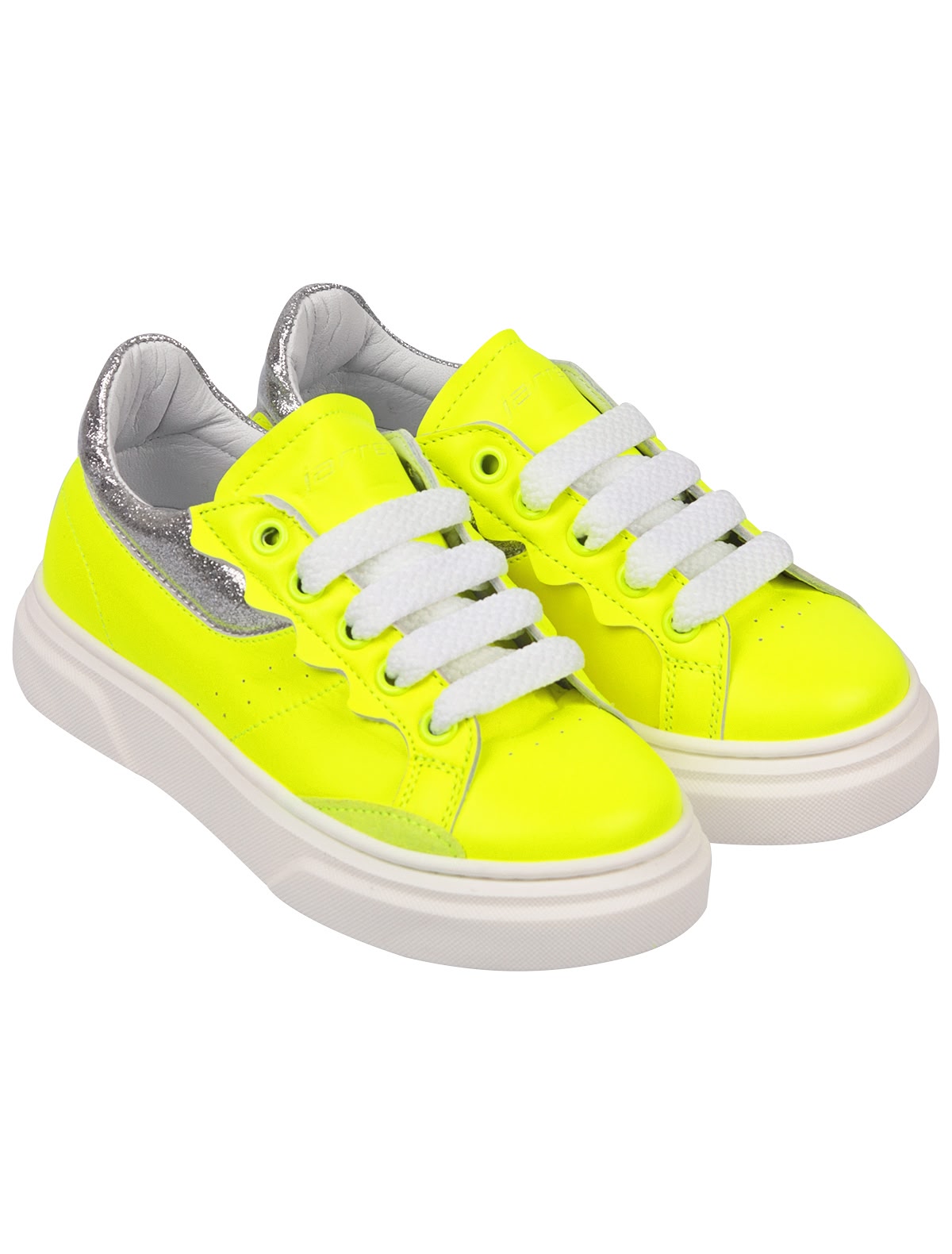 Ярко жёлтые кеды