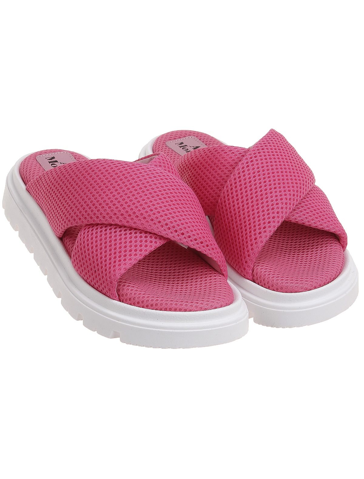 Шлепанцы на массивной подошве