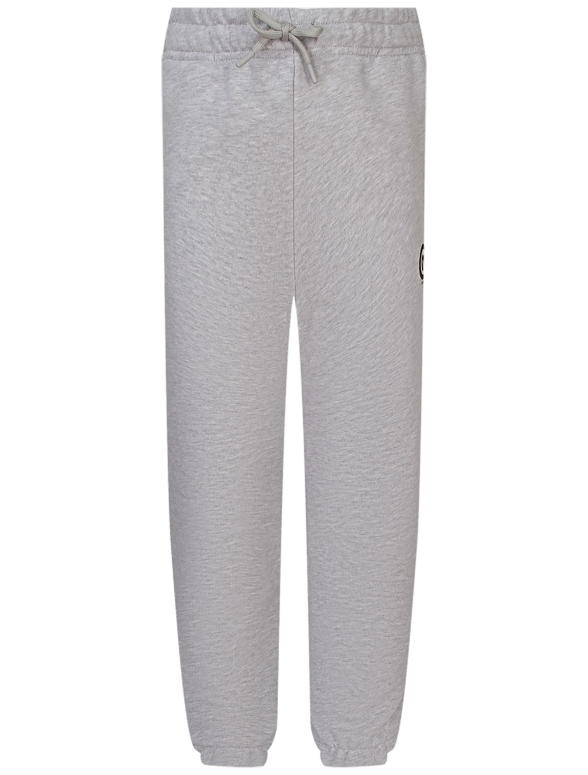 Серые спортивные брюки