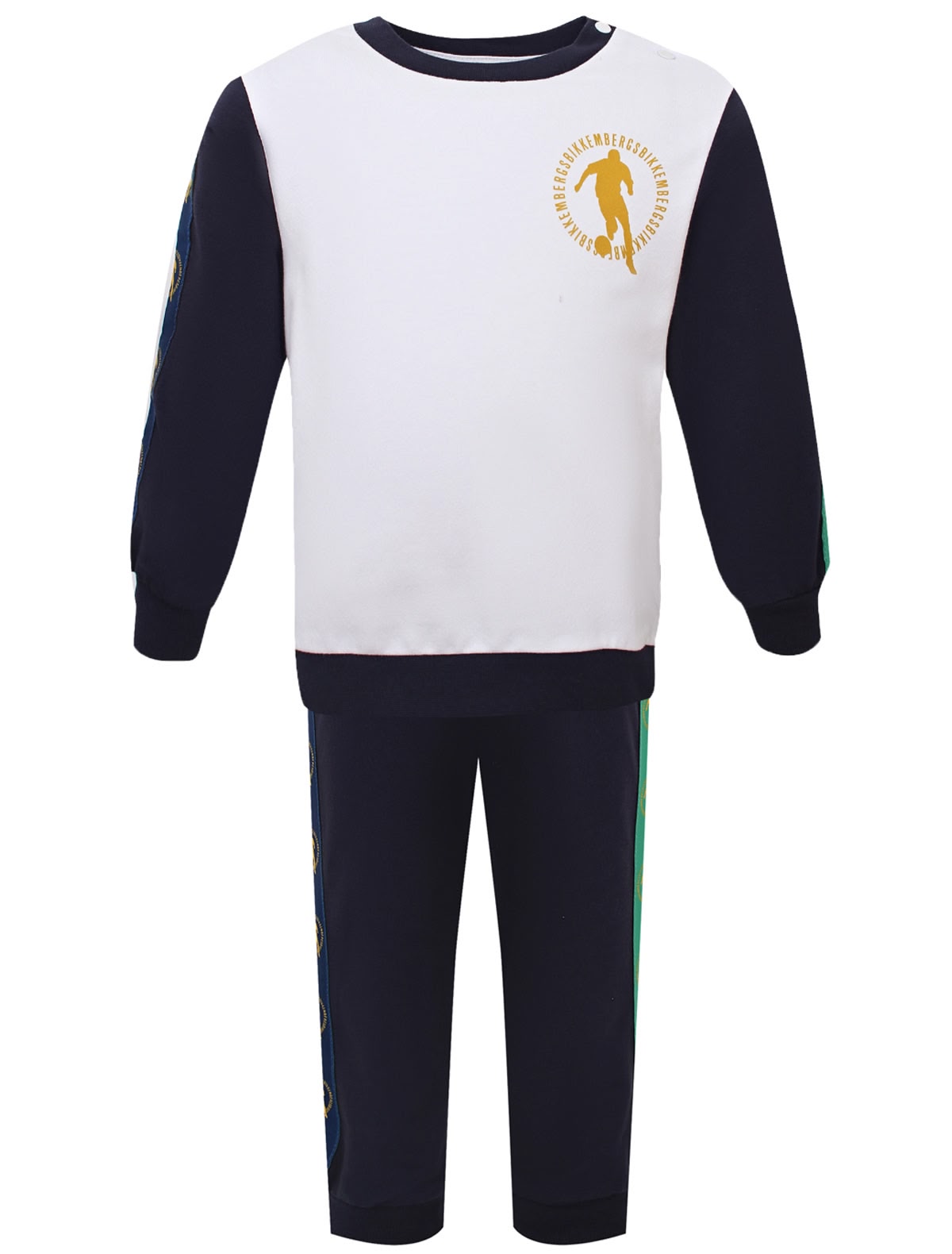 Костюм спортивный