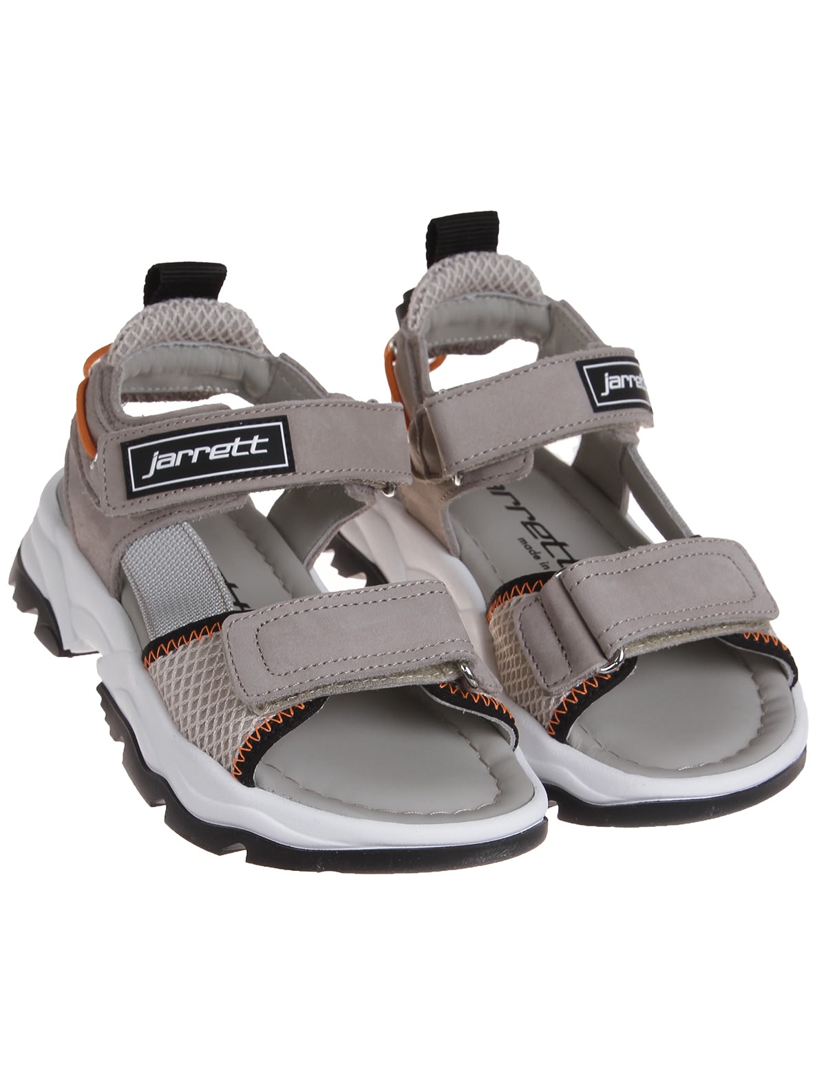 Сандалии в спортивном стиле