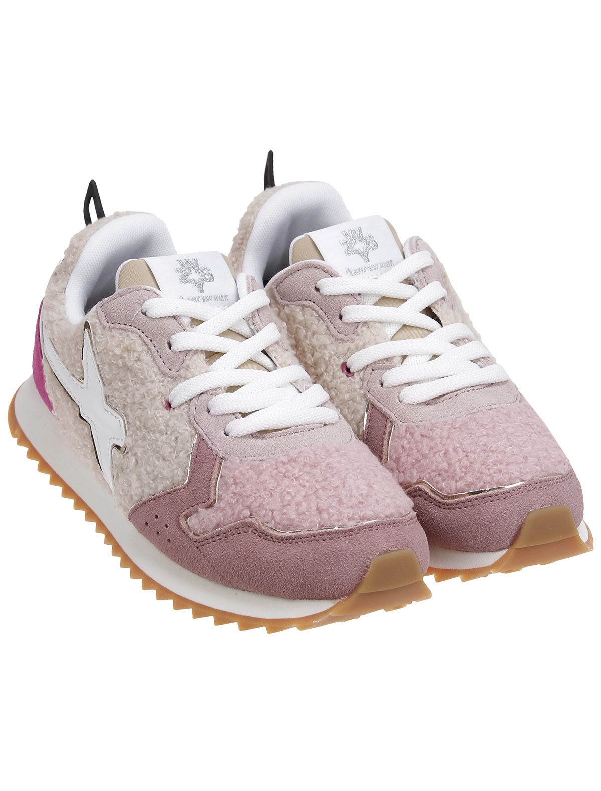 Кроссовки с отделкой из экомеха