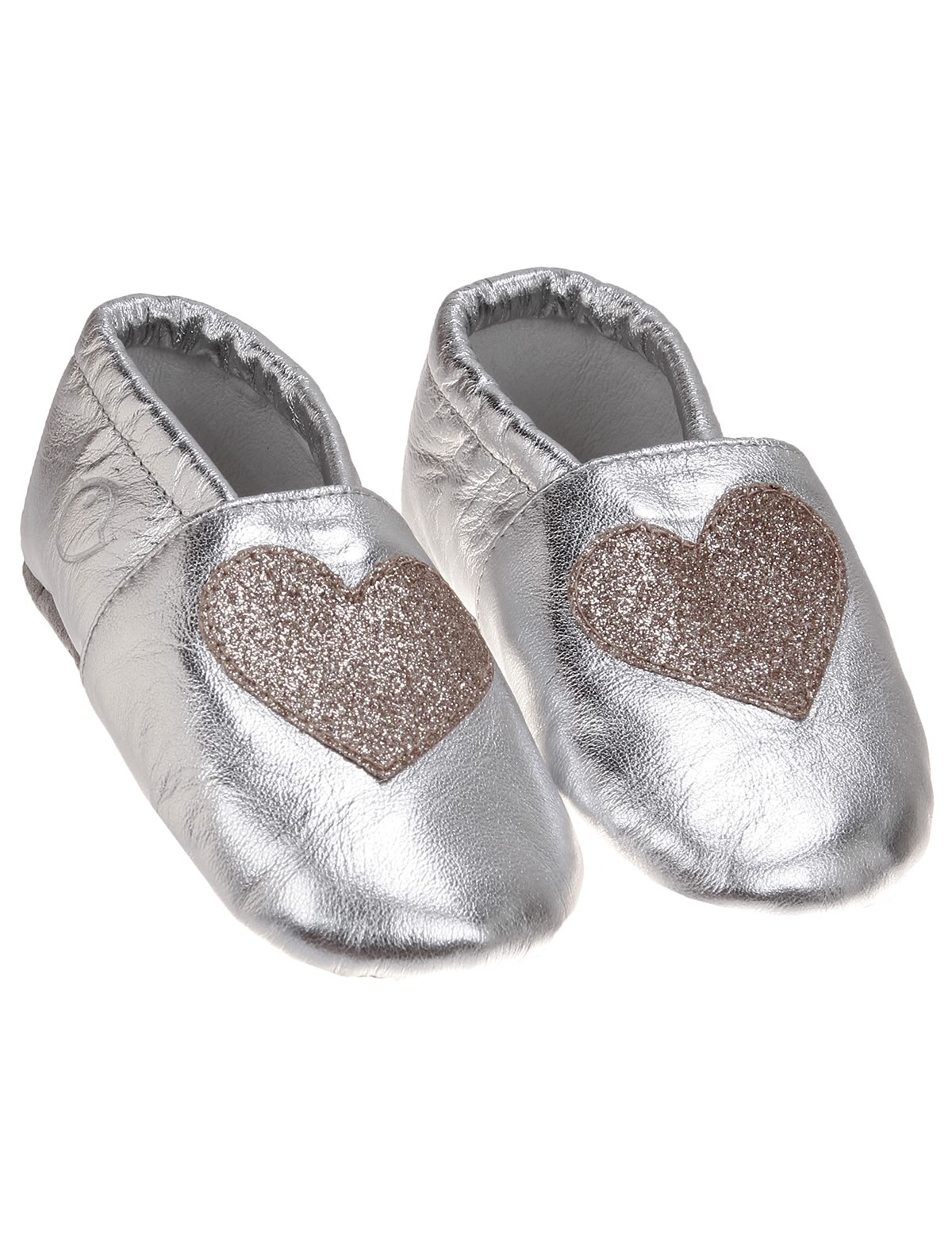 Серебристые пинетки с сердечками