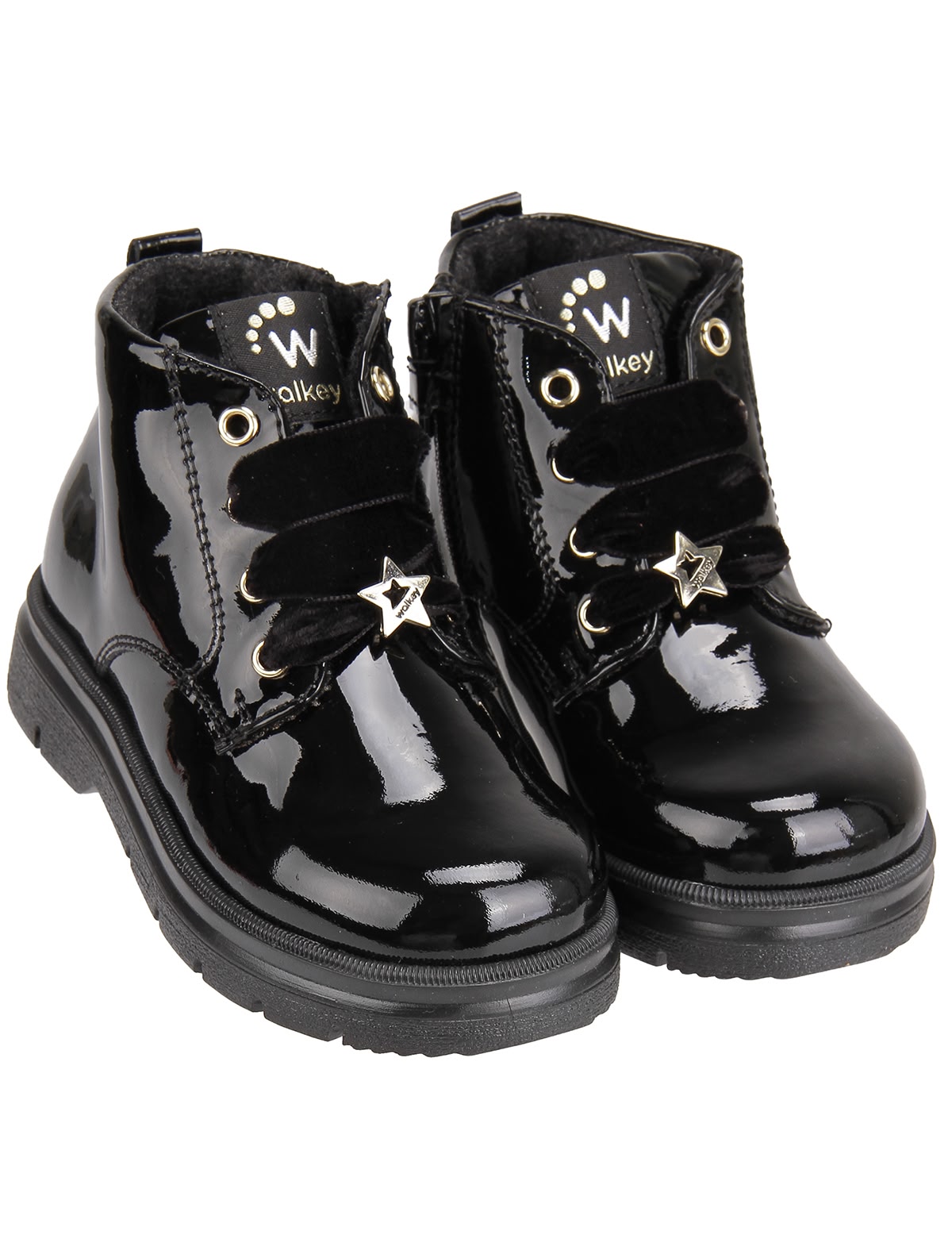 Чёрные ботинки из лакированной кожи