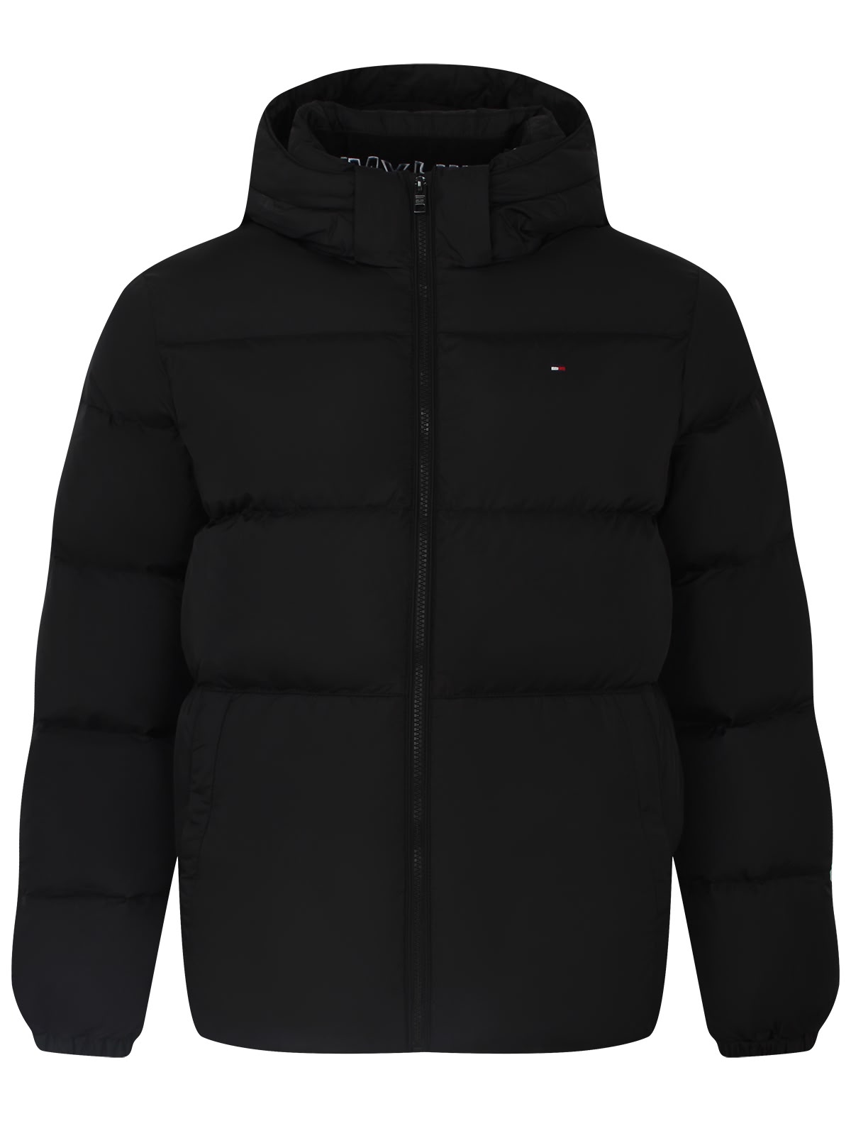 Чёрный пуховик