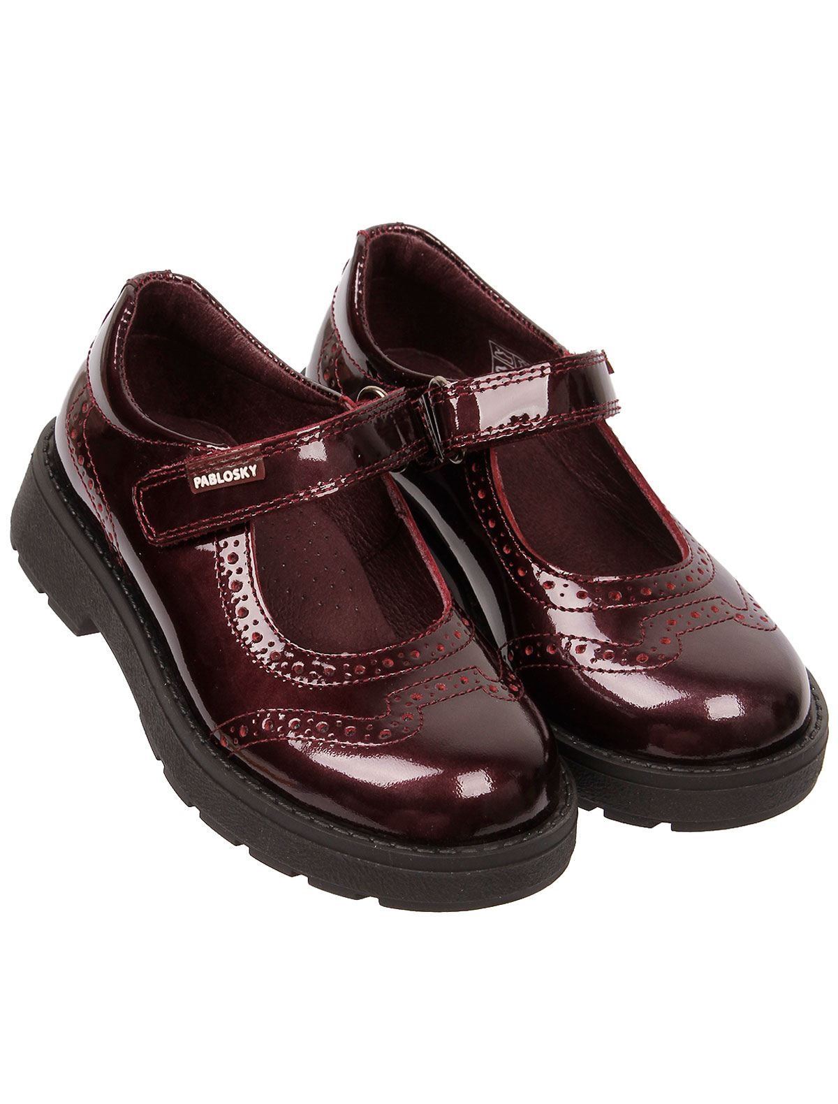 Красные лакированные туфли