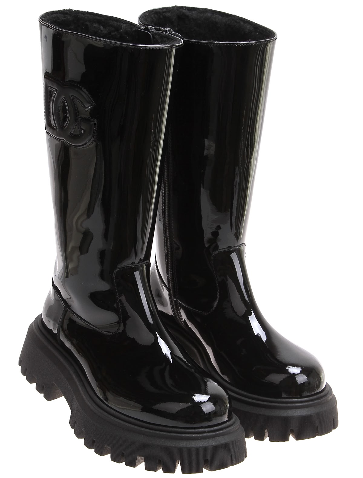 Сапоги на массивной подошве