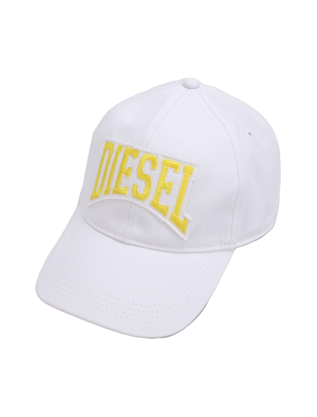 Кепка с вышитым логотипом