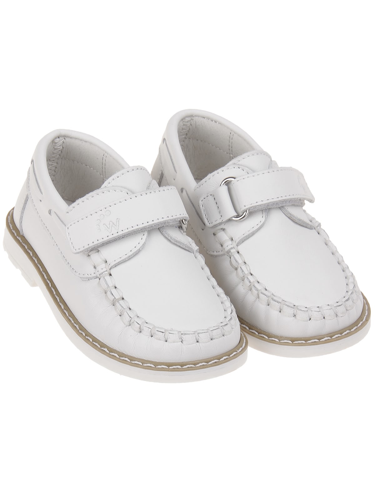 Белые мокасины из натуральной кожи