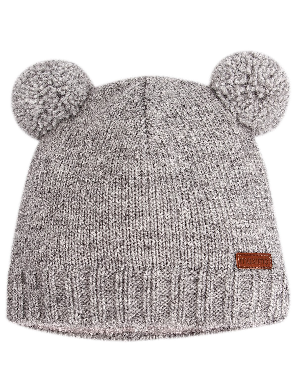 Шапка с помпонами