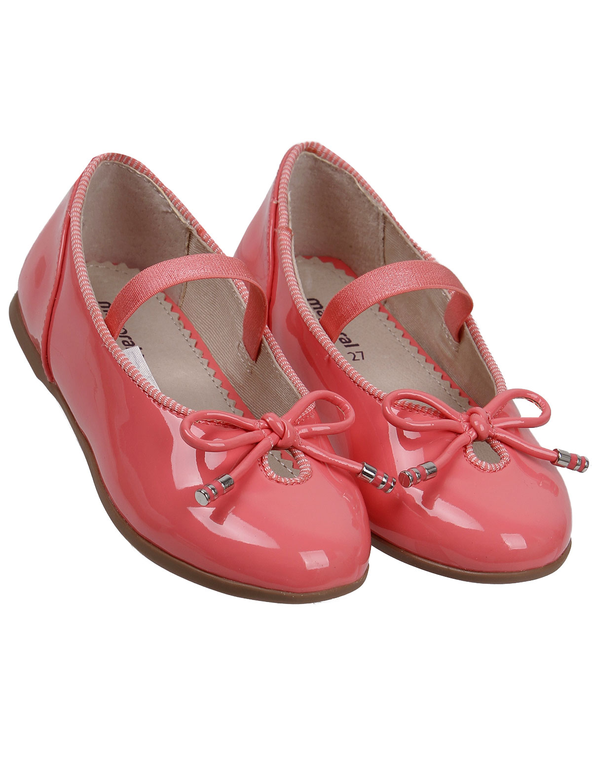 Лакированные туфли с ремешком