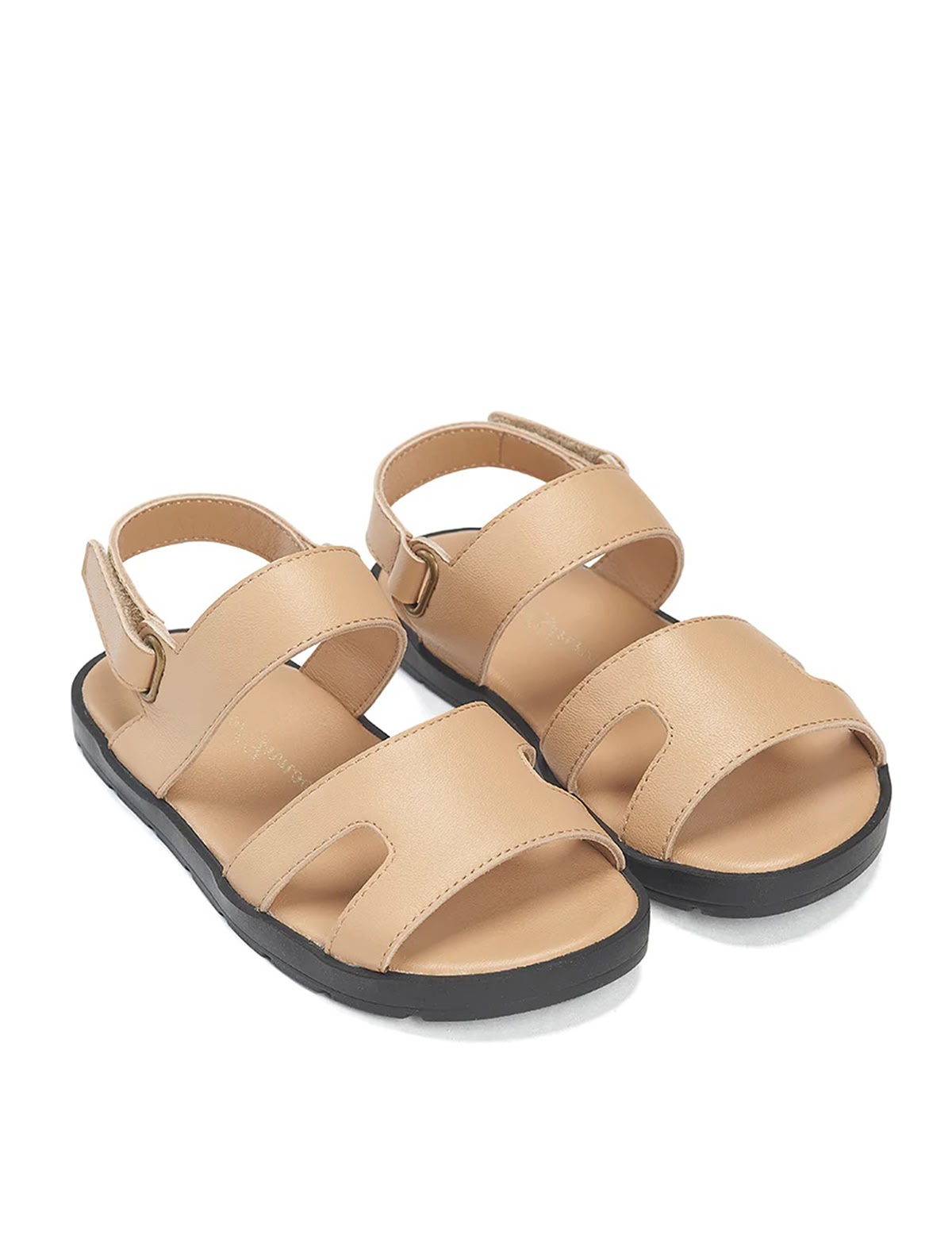 Бежевые босоножки из натуральной кожи