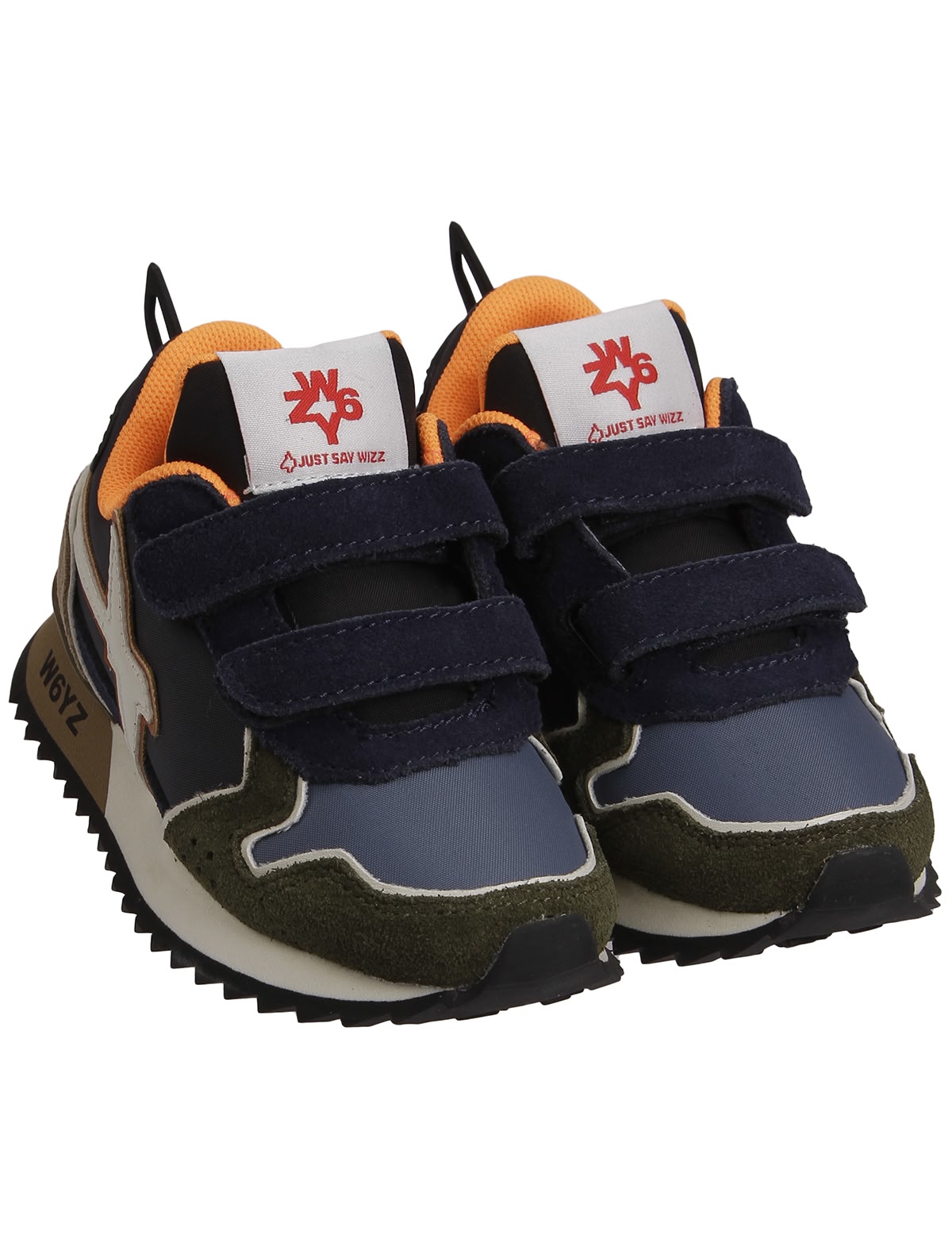 Кроссовки на липучке из комбинированных материалов