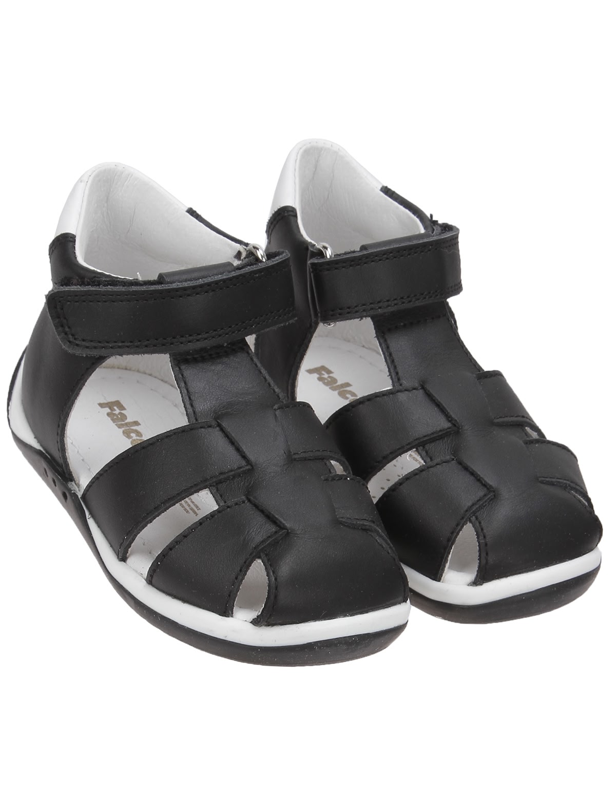 Сандалии черного цвета из кожи