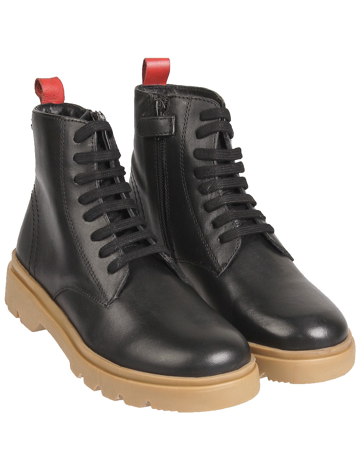 Высокие ботинки на контрастной подошве