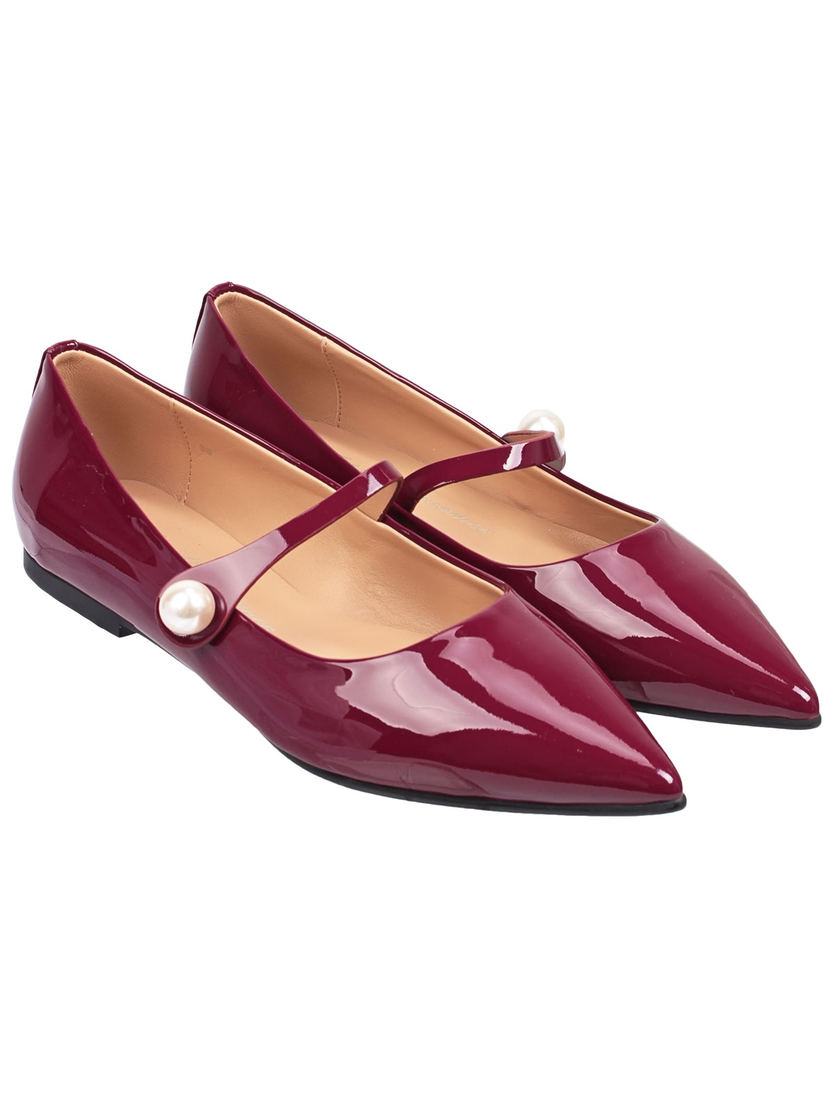 Бордовые туфли с жемчужной застежкой