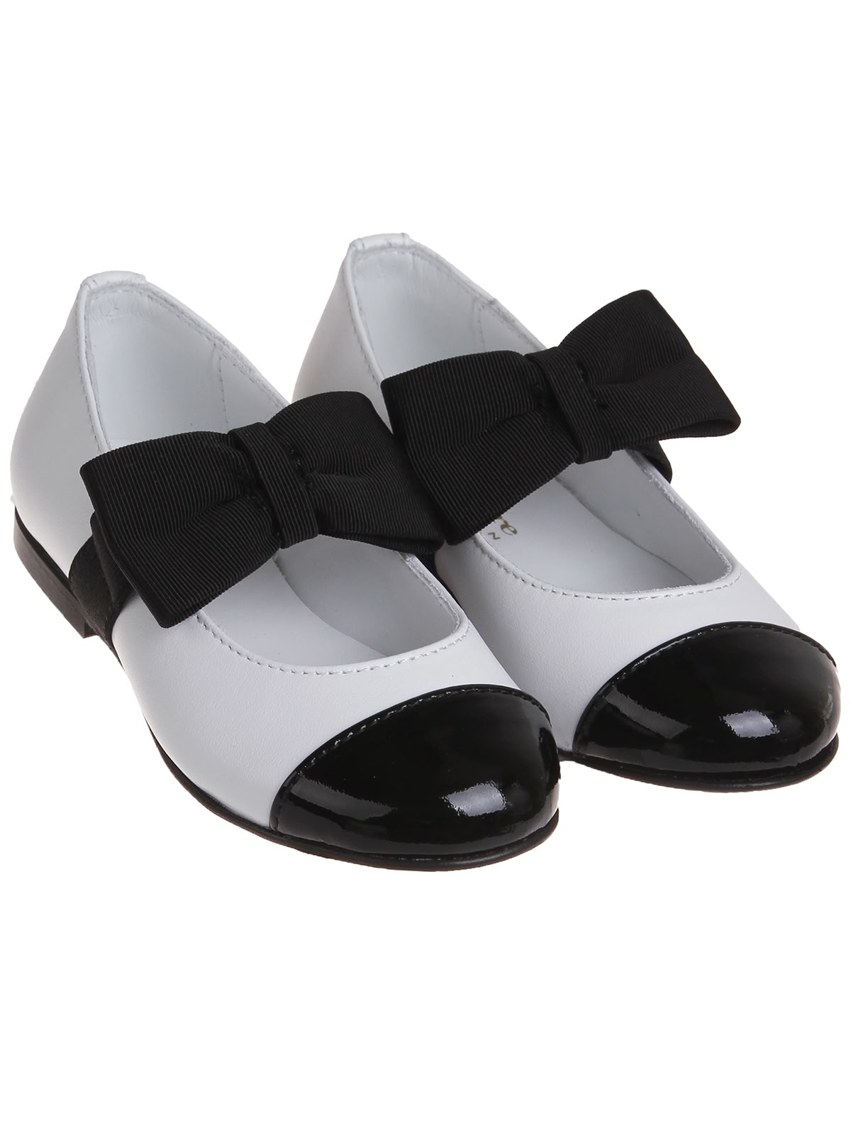 Балетки с контрастным декором