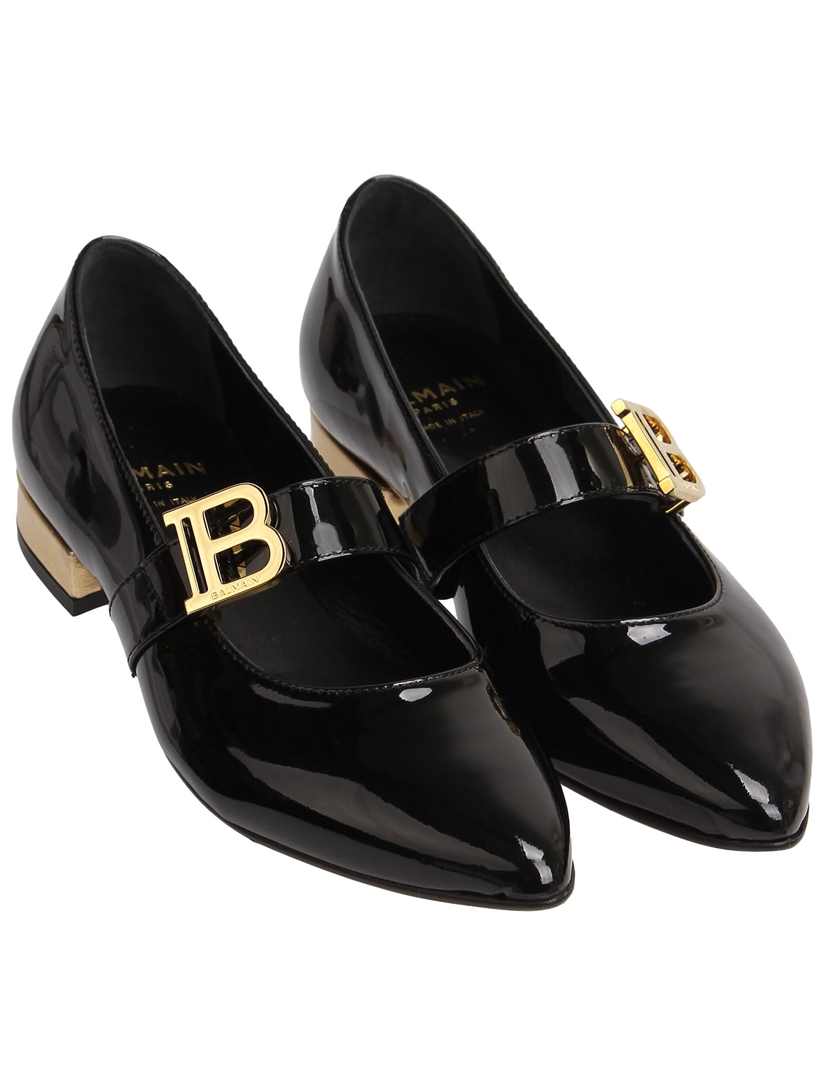 Лакированные туфли с пряжкой-монограммой