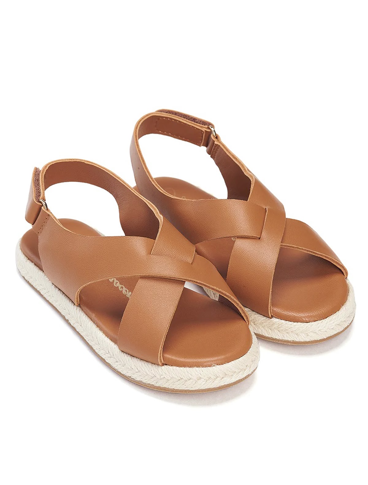 Босоножки на плетеной платформе