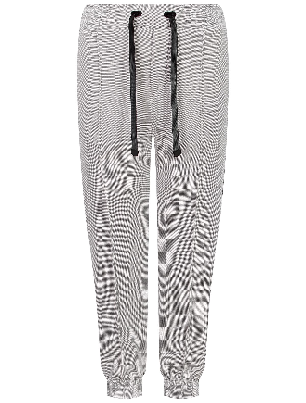 Серые джоггеры