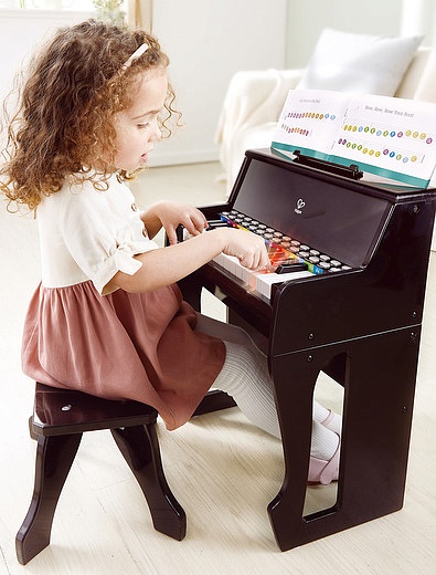 Музыкальная игрушка Пианино с табуреткой цв. Черный (Основная) Hape - 0664529270704 - Фото 2