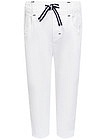 Белые брюки с полосатым ремнем - 1084519375476